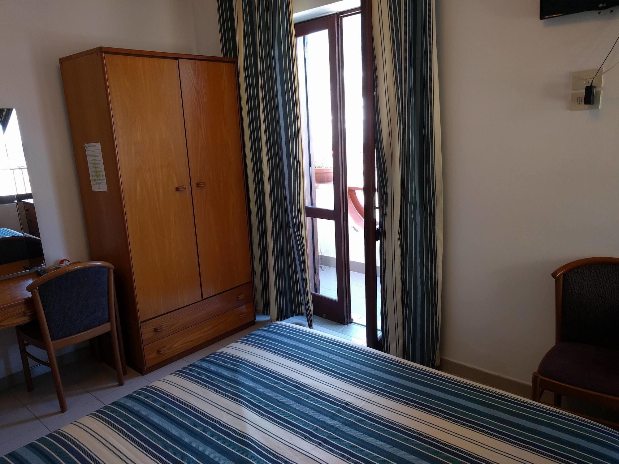 Hotel Conte - S. Angelo Bay Serrara Fontana Eksteriør billede