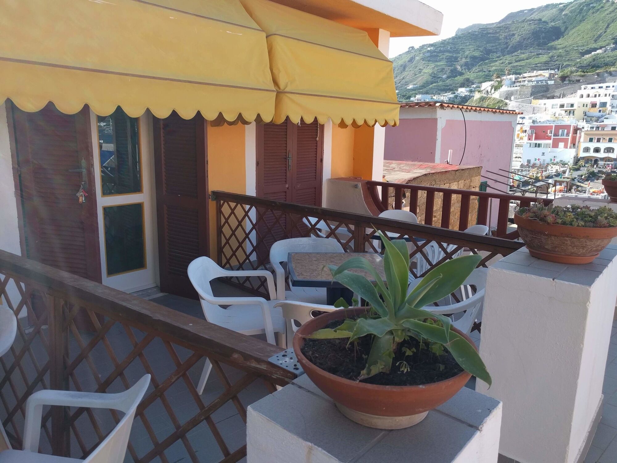 Hotel Conte - S. Angelo Bay Serrara Fontana Eksteriør billede
