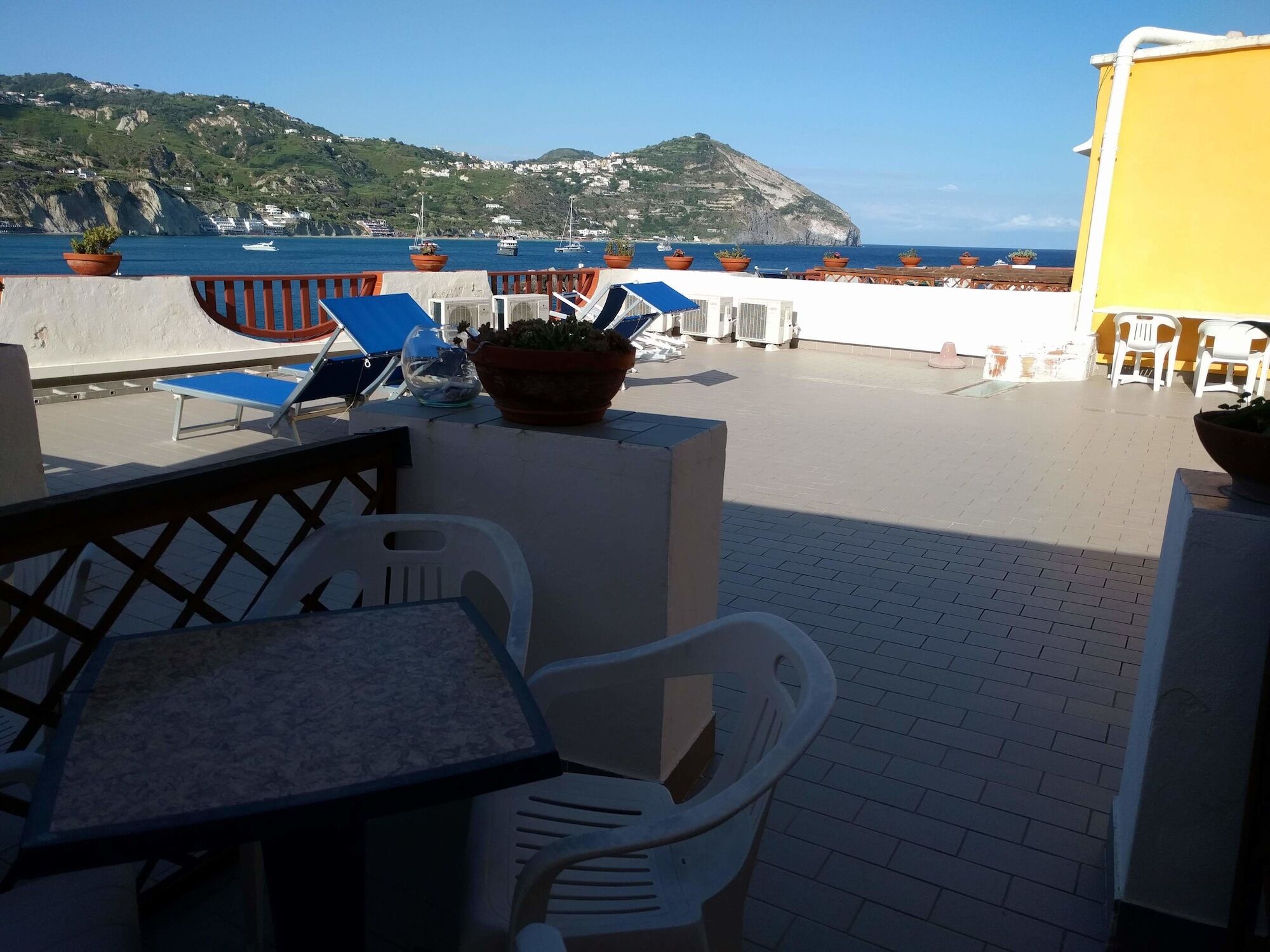 Hotel Conte - S. Angelo Bay Serrara Fontana Eksteriør billede